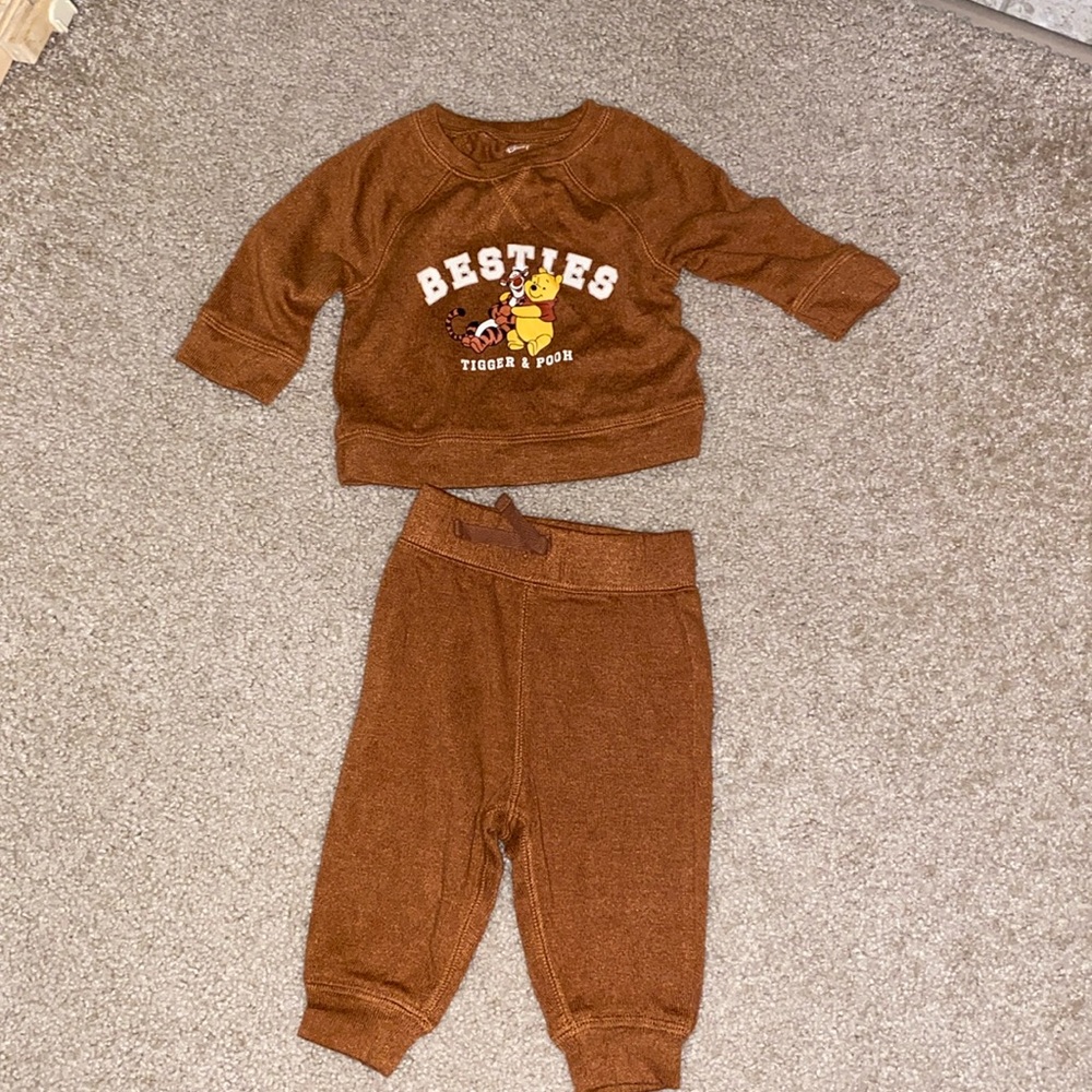 2 piece winnie Pooh baby boy outfit